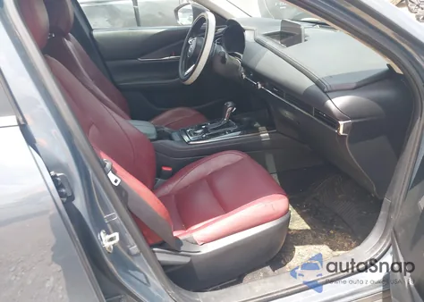 2023 Mazda Cx-30 2.5 S Carbon Edition from USA, damaged, VIN 3MVDMBCM1PM531097